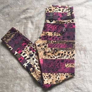 Dona Jo Workout Legging